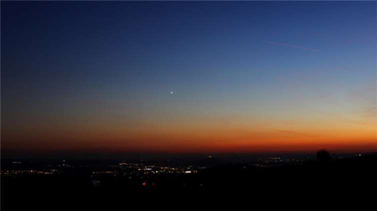 Sonnenuntergang über dem Neuwieder Becken 