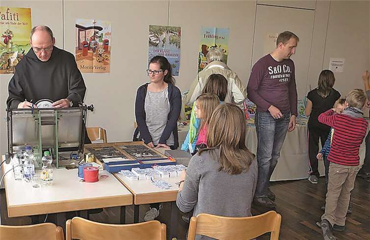 Buchausstellung zog große und kleine Leseratten in Scharen an 