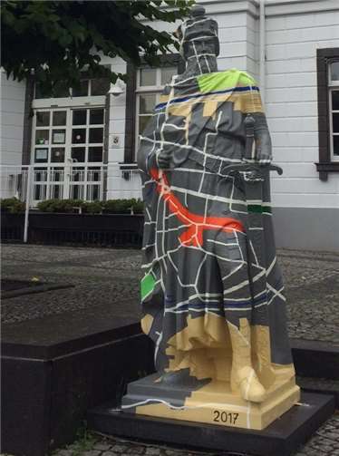 Barbarossa-Figuren beschädigt 