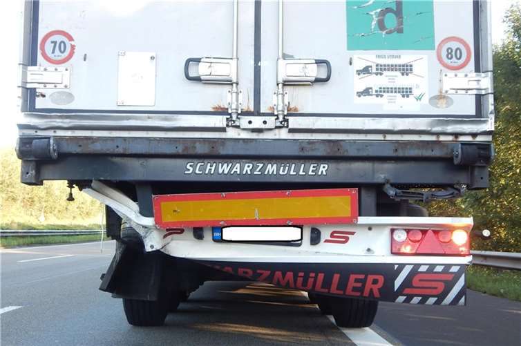 Sekundenschlaf: Fahrerin verlor Kontrolle 