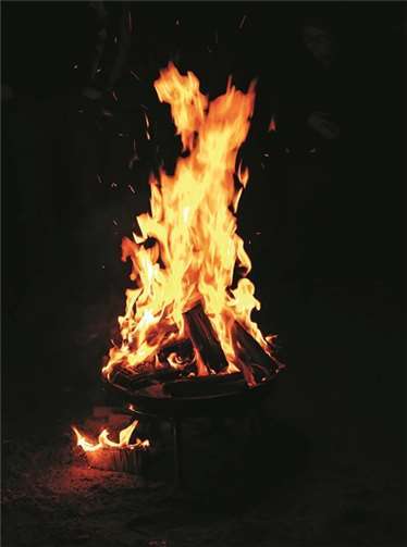 Fantasievolle Laternen zogen durch die Straßen 