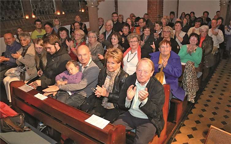 Liederabend in der Lukaskirche mit Herz 