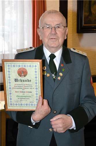 Schützen ehren langjährige Mitglieder 