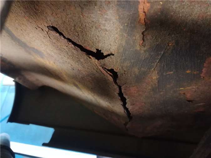 Wohnmobil des Grauens: Polizei zieht Rostlaube aus dem Verkehr 