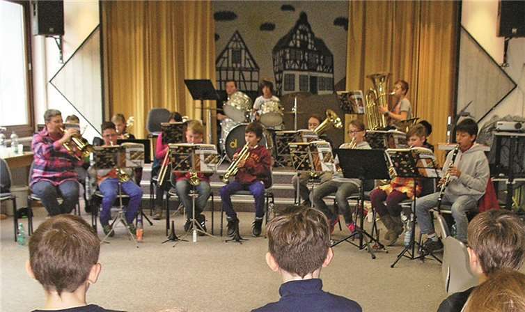 Basteln, Lesen, Musizieren 