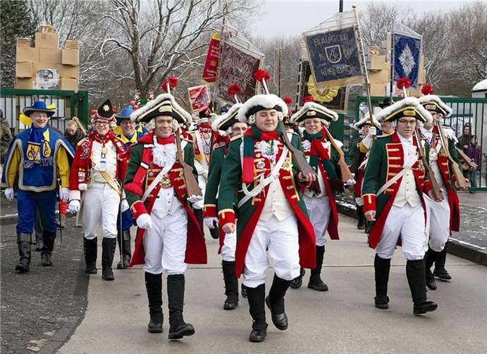 Heldenhafter Kampf der Bundeswehr-Elite gegen Rheinbacher Narren blieb erfolglos