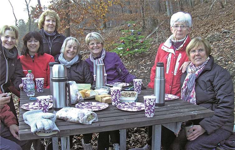 Weihnachtsbäumchen glänzend „verzaubert“ 