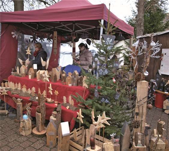 Vorweihnachtliche Stimmung, tierische Gäste und Schnee aus der Konserve 