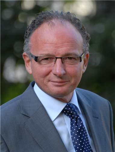 Achim Hütten bleibt OB