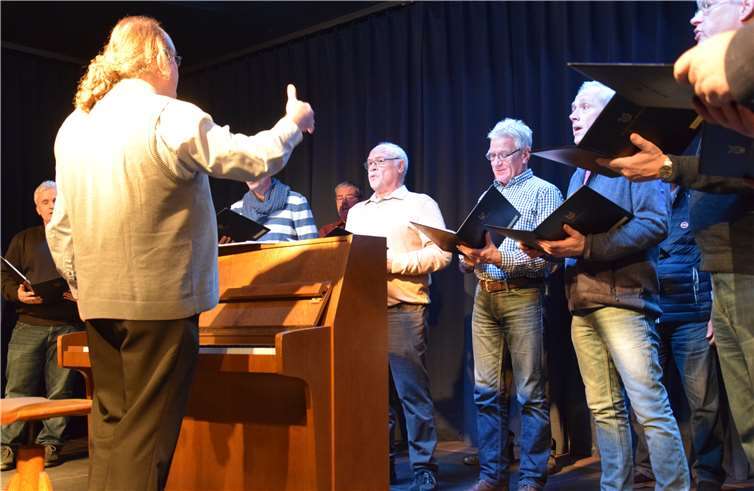 Buntes Programm erfreute Senioren 