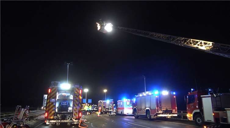 Montabaur: Verkehrsunfall mit zwei tödlich verletzten Personen 