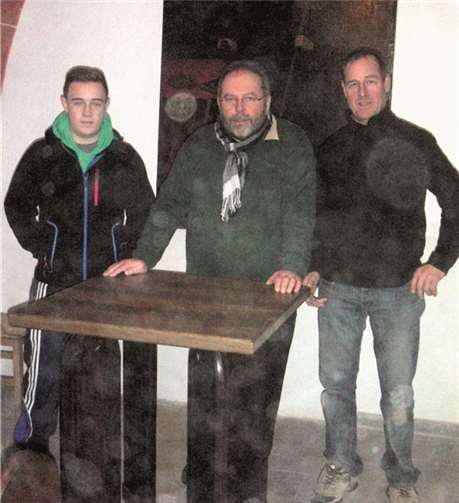 Neuer Altar im Kreuzgang Niederwerth 