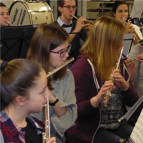 Fortissimo mit Pauken und Trompeten 