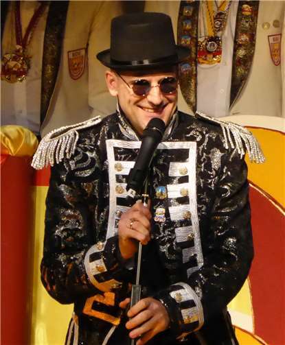 „Alles aus den eigenen Reihen!“ 