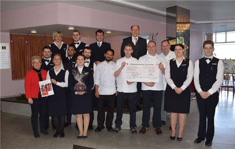 1427 Euro für den Bunten Kreis