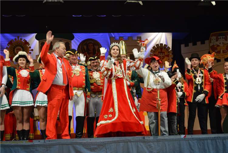 Schlüsselübergabe ohne Schlüssel aber mit vielen närrischen Regenten 