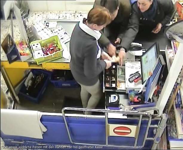 Fahndung: Betrüger griffen in Kasse 