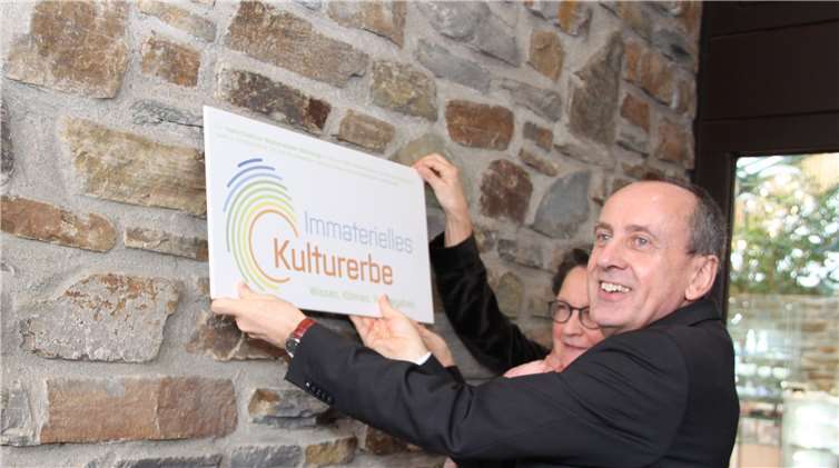 Besondere Anerkennung für Westerwälder Töpfertradition 