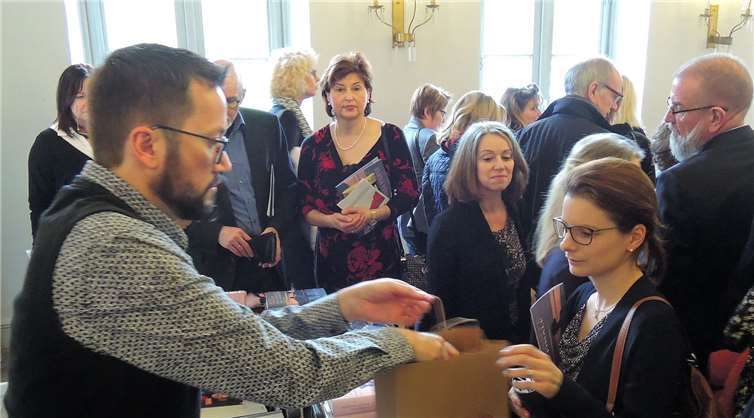 Lesung spannte ganz großen Bogen 