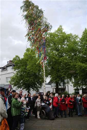 Chöre und Kinder besangen den Wonnemonat Mai 