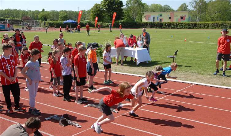 TuS Dierdorf feierte Jubiläum mit Familienfest und Sportlergala mit Ehrungen 