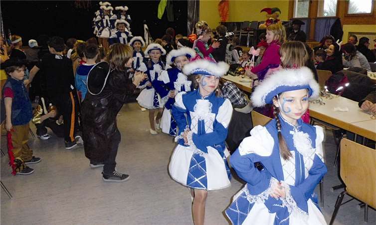 Lonniger Kinder entzündeten endlich wieder die „Karnevalsrakete“! 