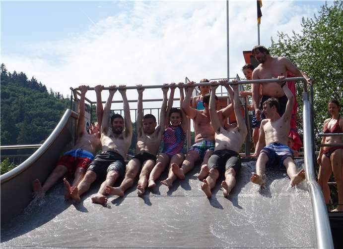 Vier Füße, zwei Köpfe, ein Tandem 