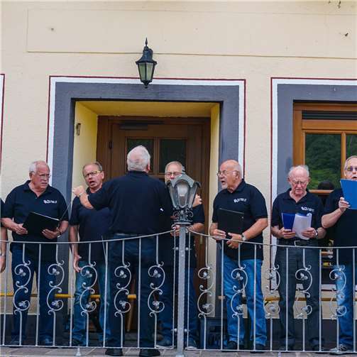 „Schenkt ein den goldenen Wein“ 