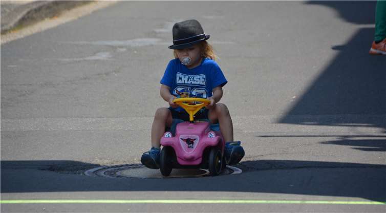 Bis zu 90 Stundenkilometer schnell sausten die kleinen Renner bergab 