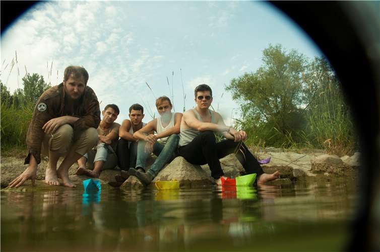 Wanda sind Amore, Chaos & Rock‘n‘Roll 