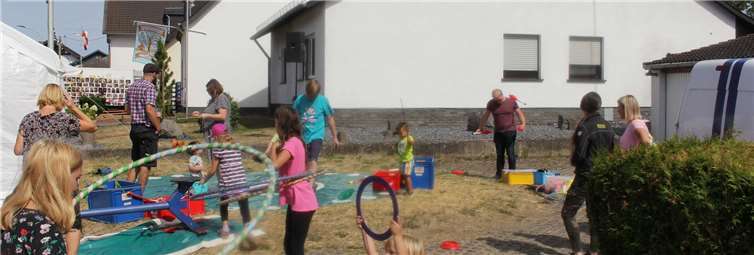 „De Kirschbäumer“ feierten runden Geburtstag mit einer Dorf-Olympiade 