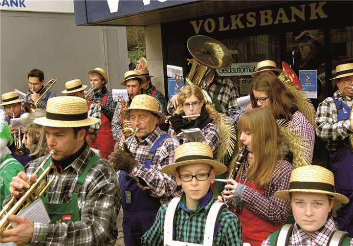 Kunterbunte Karnevalsumzüge 