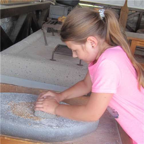 Reise zu den Römern, buntes Kreativ- angebot und unzählige Spielaktionen 