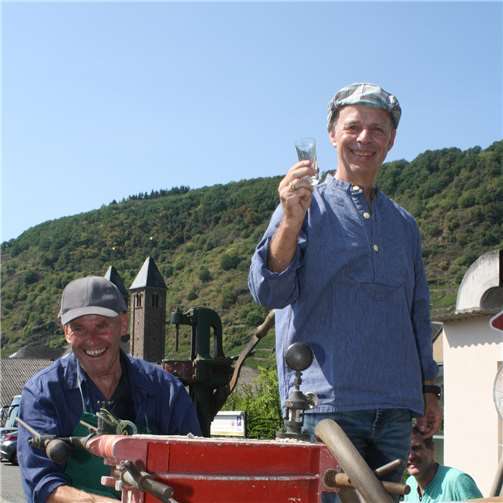 Majestäten Lydia und Stefanie baten zum Weinfest 