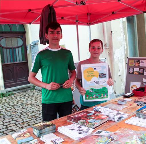 Gemütliches Verweilen unter Freunden 