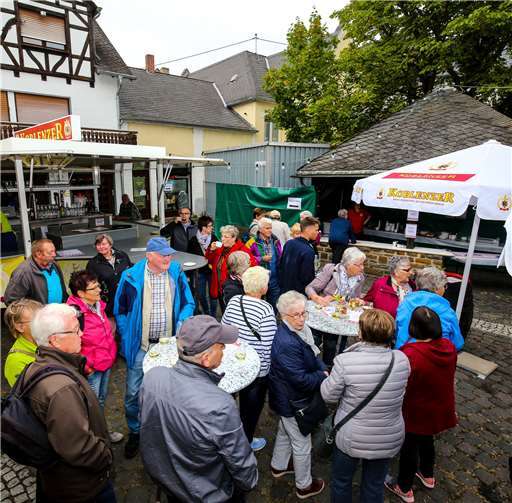 Party-Stimmung am Feuerwehrgerätehaus 