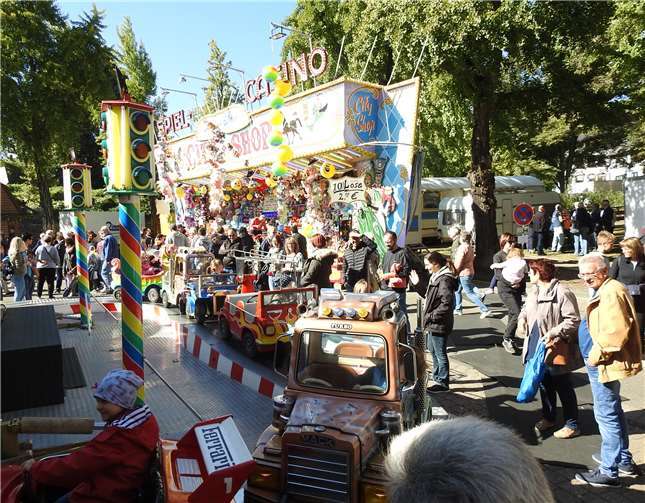 Verkaufsoffener Sonntag bei herrlichem Sonnenschein 