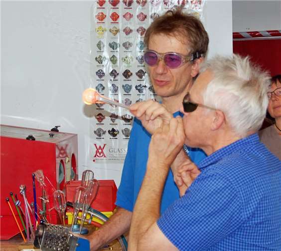 „Eine abwechslungs- reiche Reise in die Geschichte“ 