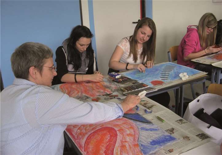 KZ-Überlebende besucht 10. Klassen der Konrad-Adenauer-Schule 