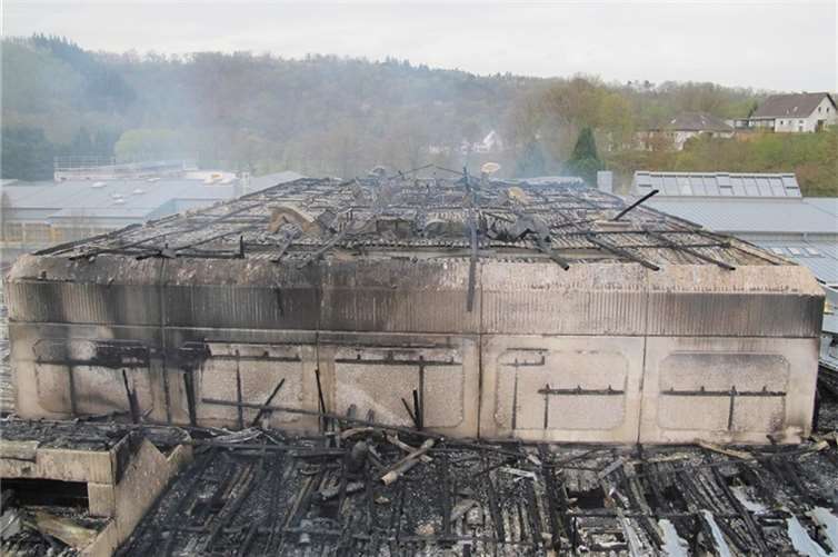  Nach dem Brand des Bürgerhauses  in Neustadt an der Wied 