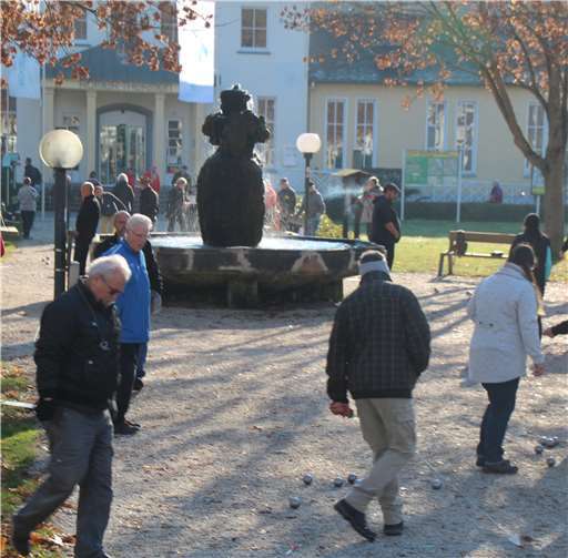 39 Mannschaften kämpften bei strahlendem Sonnenschein um den Sieg 