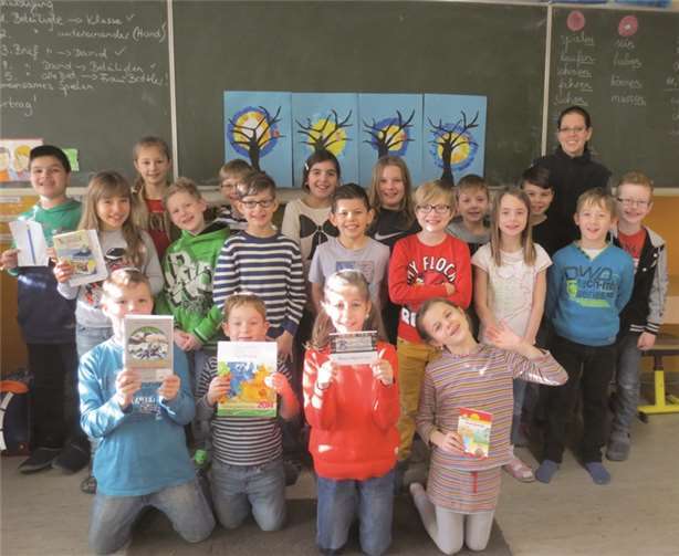 Wer malt Bilder für das Schulfest? 