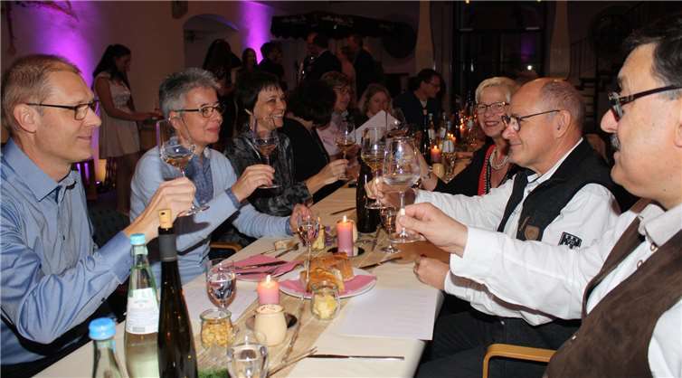 Majestätische Vorstellung bei der Verkostung von edlem Rebensaft 