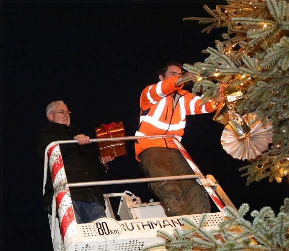 Mit Gesang in die Weihnachtszeit gestartet 