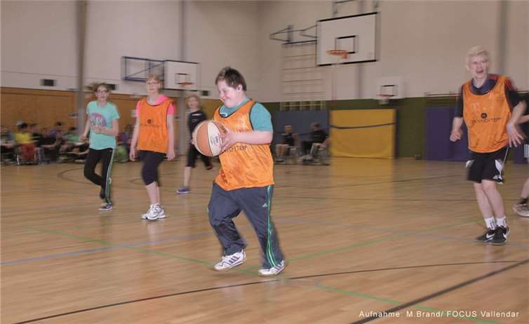 Sportrollstuhl anlässlich des 9. Lions Integrationscup gestiftet