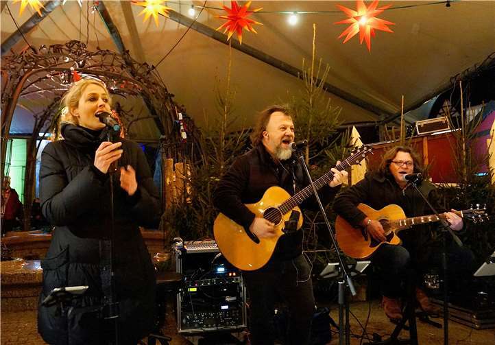 Weihnachtsengel sang das „Ave Maria“ 