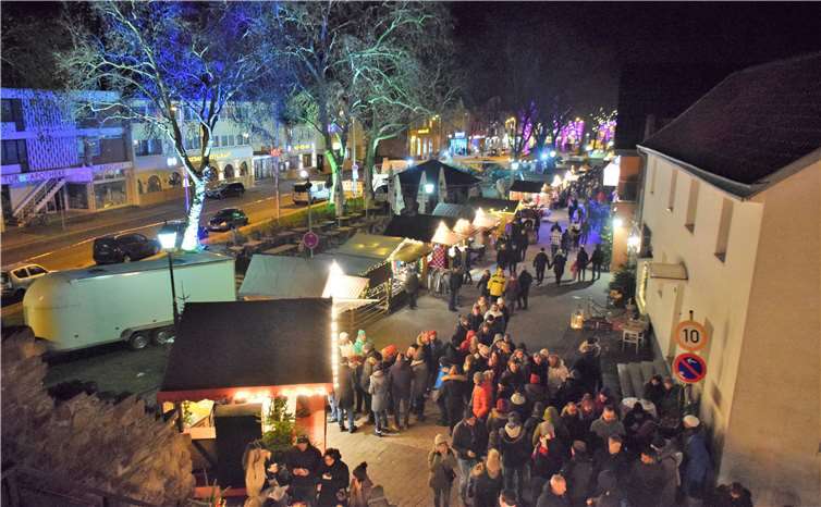 Festliche Stimmung im Lichterschein 