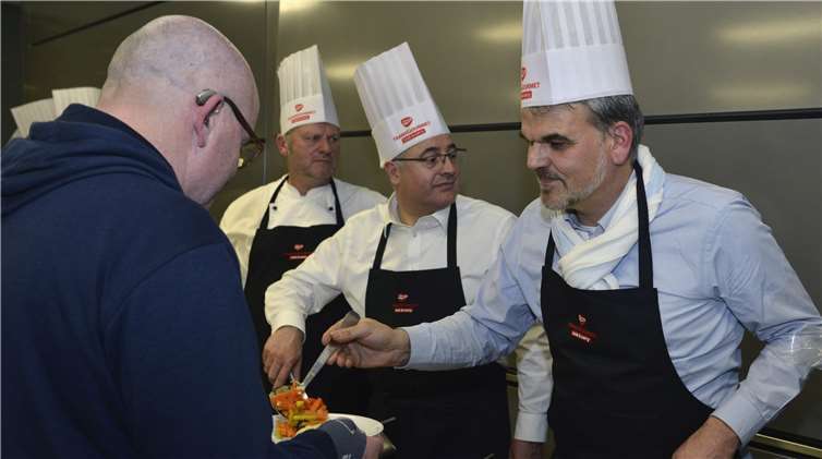 Gäste genossen „Warmes von Herzen“ 