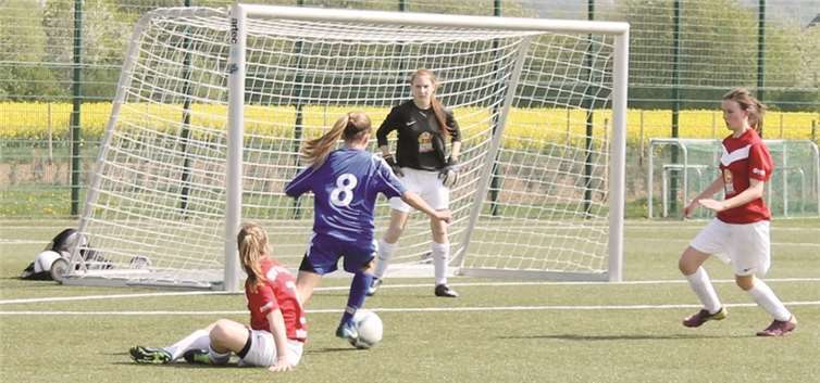 Jungen Damen im harten Wettkampf