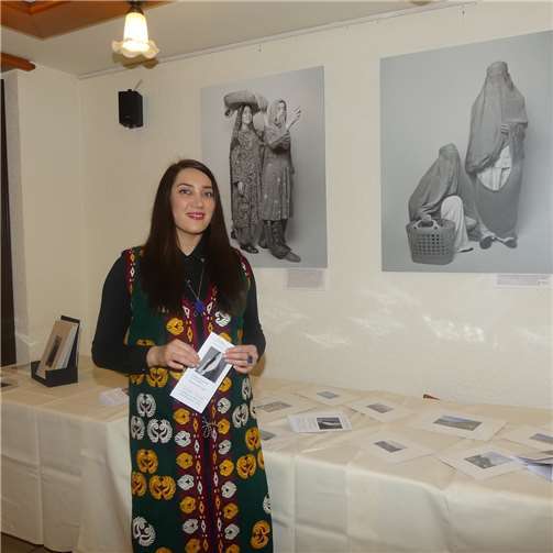 Einen Blick hinter den Schleier werfen 